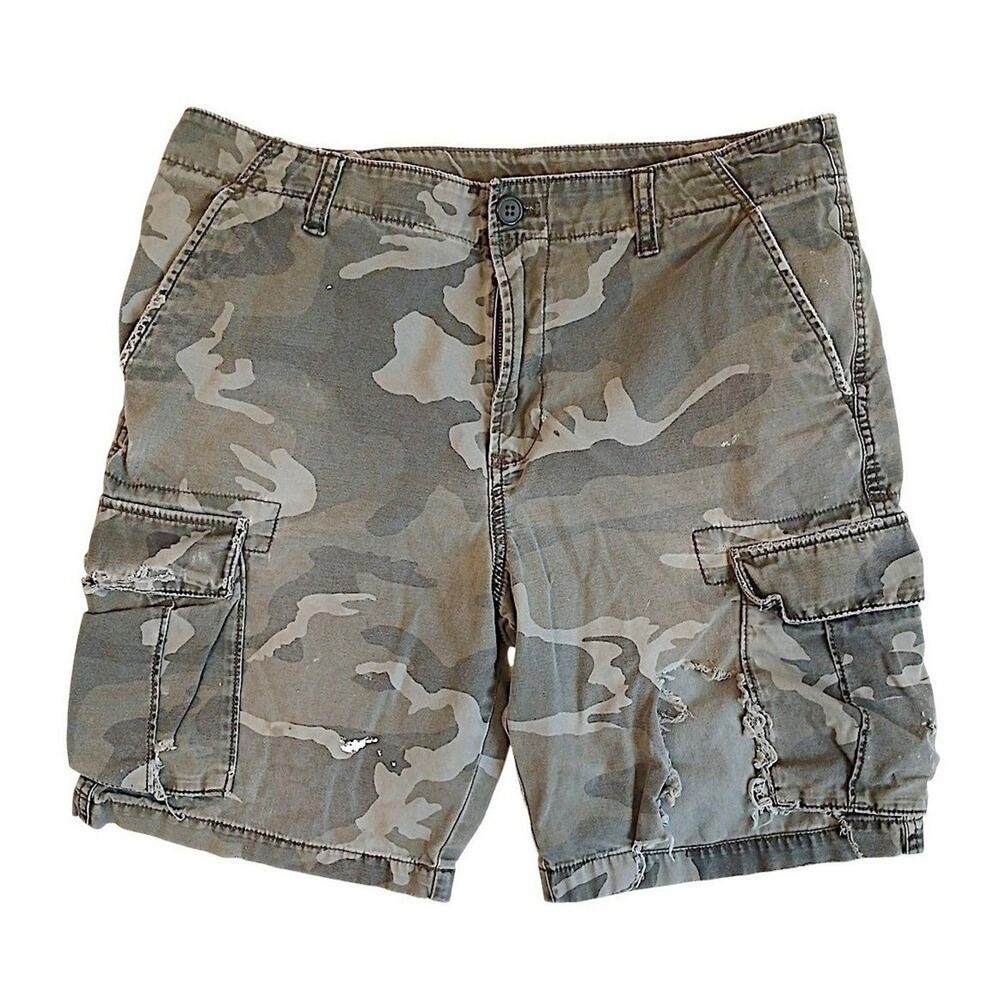 VNT 2015 BK Camo Cargo Shorts 34 Rugged Distress Y2K Skater Street Camouflage